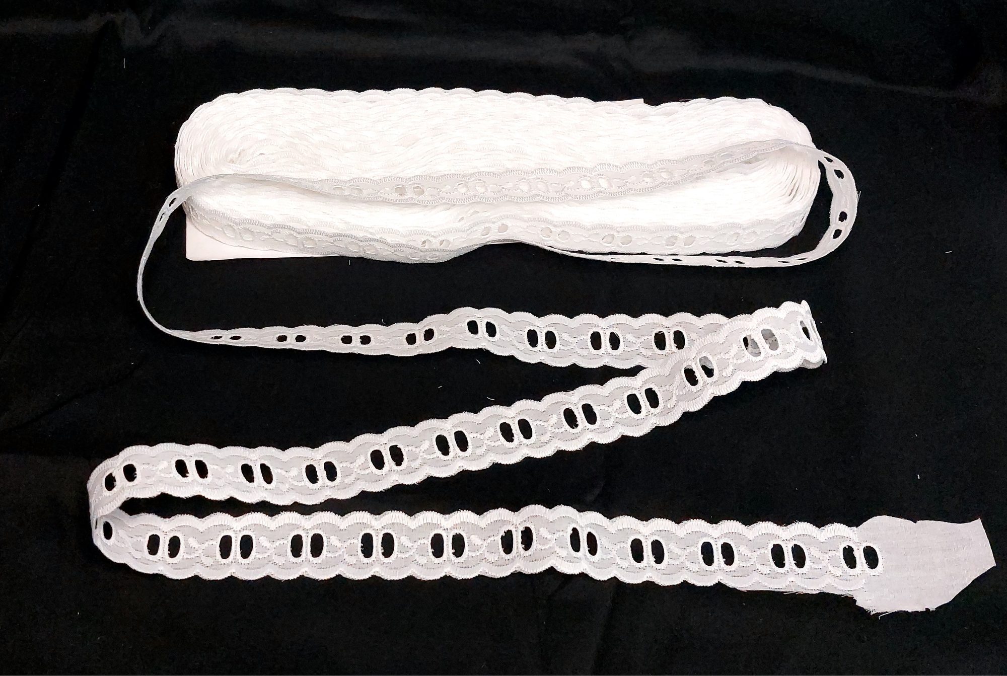 Pasa Cintas 2,5cm Broderie